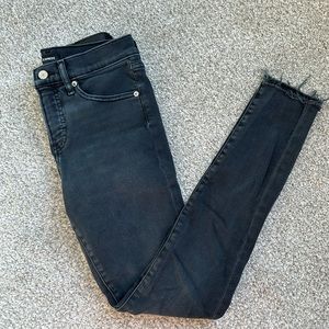Women’s Express Skinny Mid Rise Black Frayed Jeans-Size 4 Long